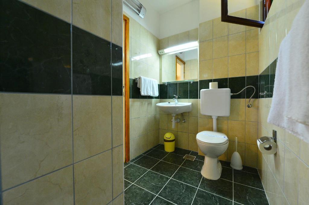 Amadria Park Camping Trogir - Apartments Seget Vranjica Room photo